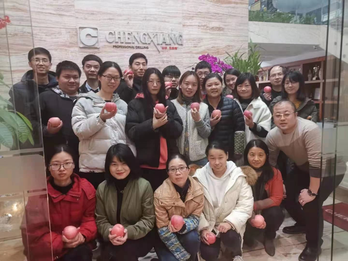 風(fēng)勁帆滿圖新志，砥礪奮進(jìn)正此時
